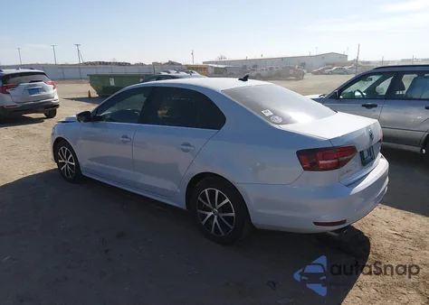 2017 Volkswagen Jetta 1.4T Se z USA, uszkodzony, nr VIN 3VWB67AJ7HM370245